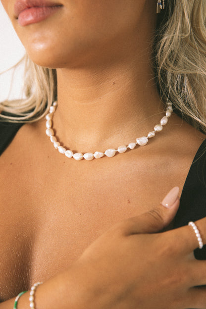 Daisy Necklace