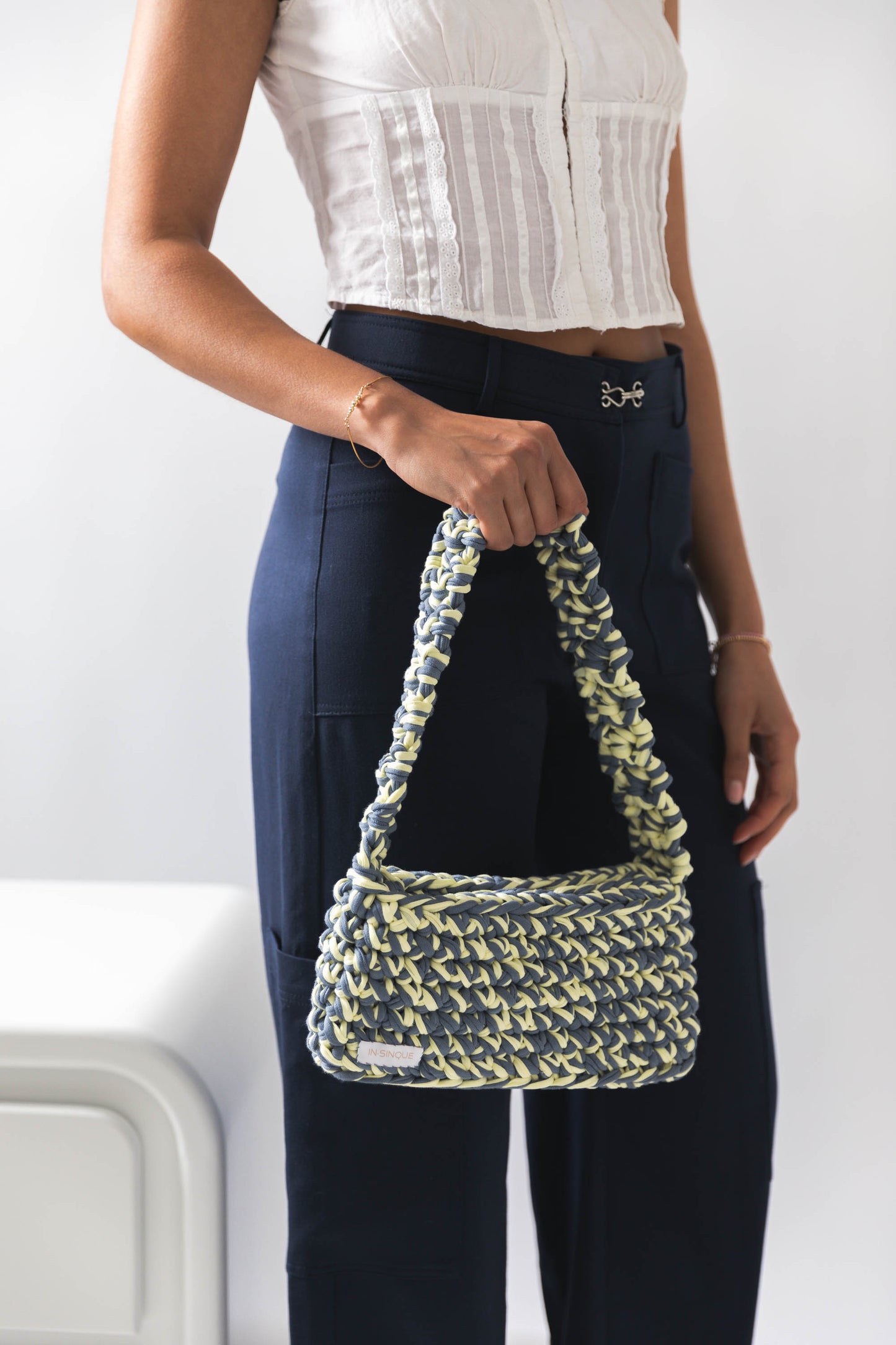 Clover baguette bag in Yellow/Grey