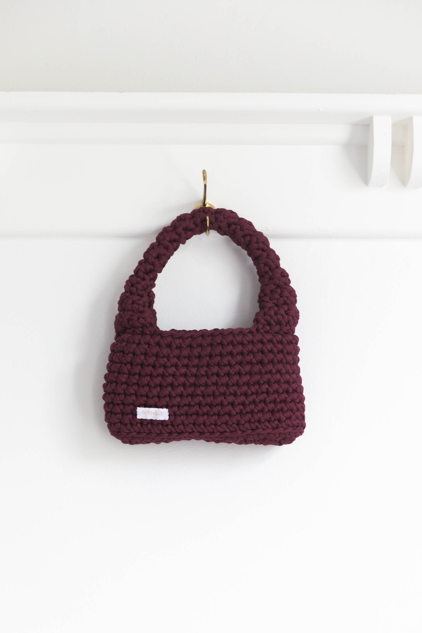 Merlot Everyday Shoulder Bag in Maroon