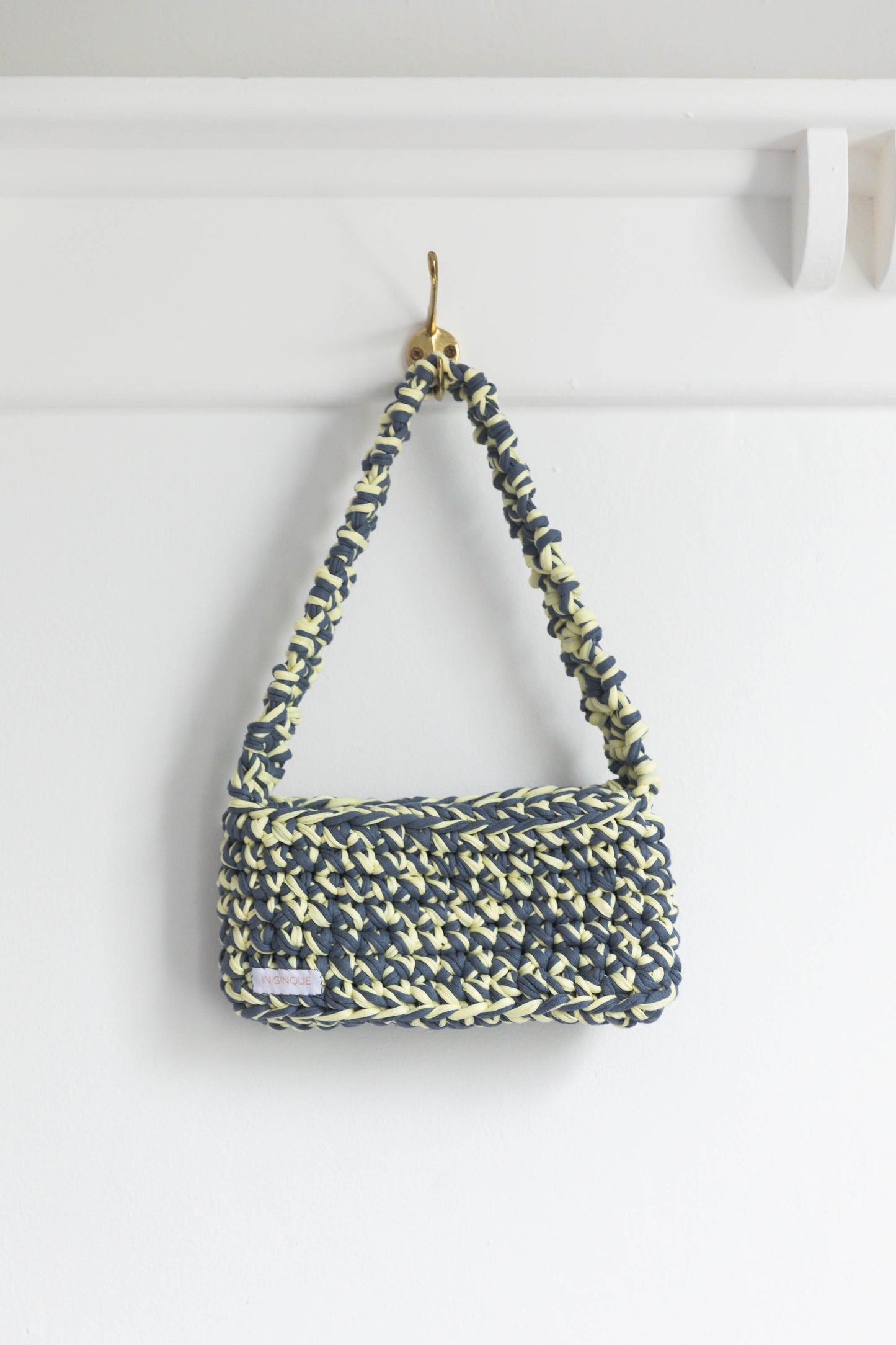 Clover baguette bag in Yellow/Grey