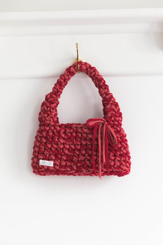 Merlot Everyday Shoulder Bag in Red/Pink